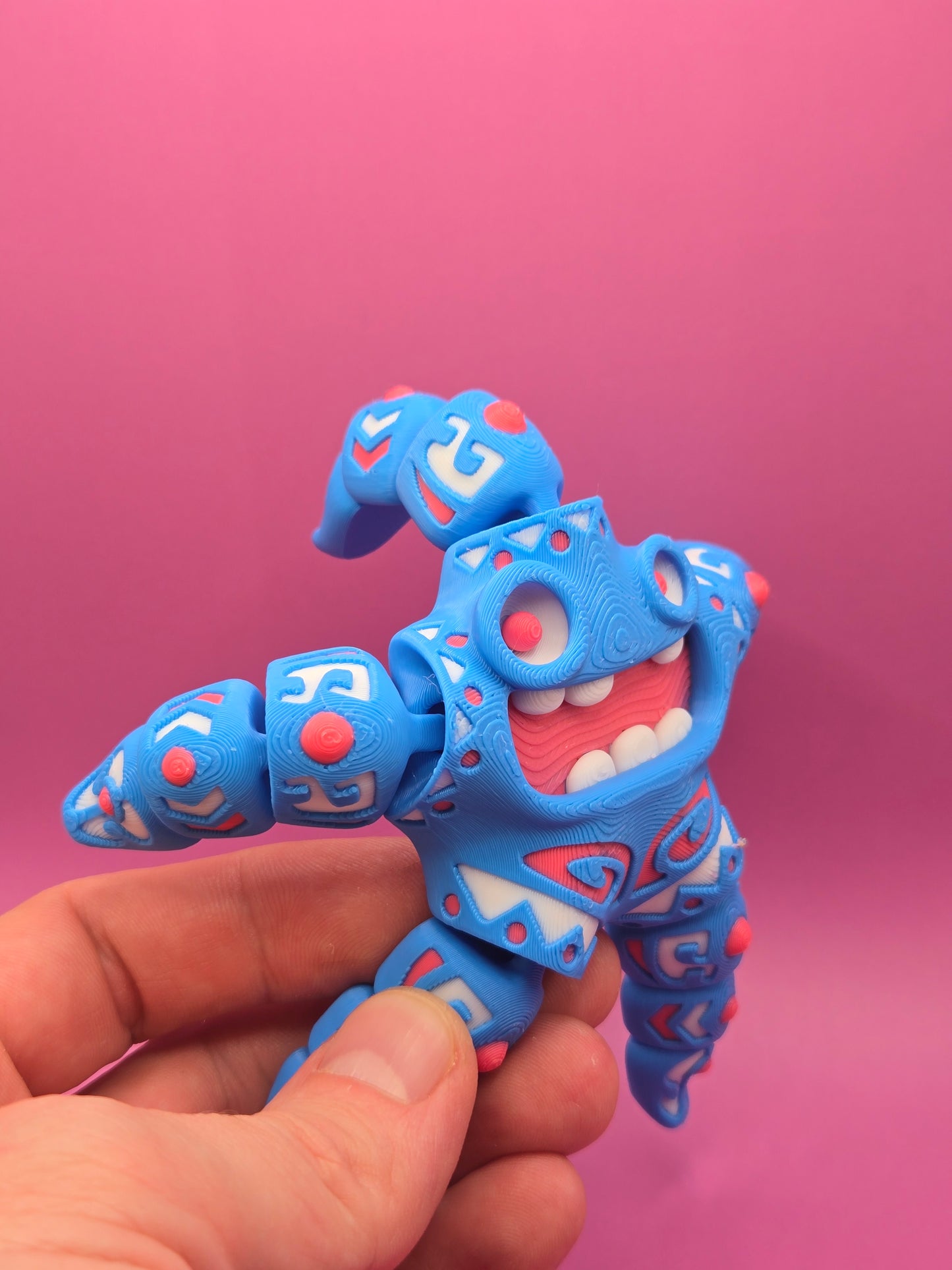 Jūraszvaigzne ar tetovējumiem