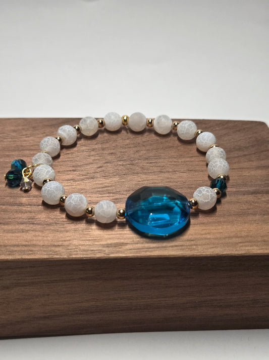 Rokasprādze - zilais akmens